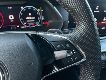 Skoda Octavia IV RS Kombi 2.0 TDI SCR 200KM 2022 Skoda Octavia VRS 2.0TDI 200KM, Hak, HEAD-UP, Matr, zdjęcie 35