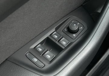 Volkswagen Passat B8 Variant Facelifting 1.5 TSI EVO 150KM 2023 Volkswagen Passat Variant Variant Business Pakiety, ACC, Kamera, GPS, Pod, zdjęcie 18