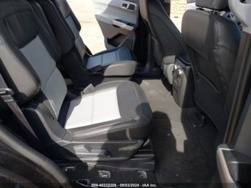 Ford Explorer VI 2024 Ford Explorer xlt, 2024r., 2.3L 2.3 Benzyna 300KM, zdjęcie 9