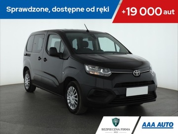 Toyota 2021 Toyota ProAce City Verso 1.5 D-4D, Salon Polska