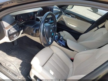 BMW Seria 5 G30-G31 2021 BMW Seria 5 530i xDrive 2021 2.0l 2.0 Benzyna 248KM, zdjęcie 9