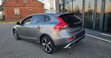 Volvo V40 II Hatchback Facelifting 2.0 D2 120KM 2017 Volvo V40 R-design 2.0 Diesel 120KM, zdjęcie 19