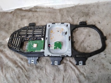 MERCEDES R W251 W164 X164 WZMACNIACZ ANTENY GPS EU