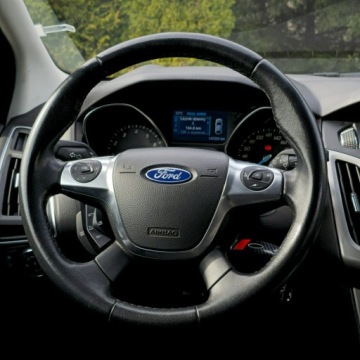 Ford Focus III Kombi 1.0 EcoBoost 125KM 2013 Ford Focus 1.0 EcoBoost Titanium, zdjęcie 39