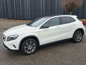 Mercedes GLA I Off-roader 2.0 250 211KM 2015 Mercedes GLA250 panorama, xenon bdb stan, serwis ASO, zdjęcie 1