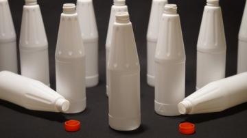 Бутылка 0,5 л для жидкостей, растворители, ацетон 1 шт.