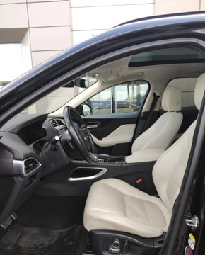 Jaguar F-Pace SUV 2.0 i4P 300KM 2018 Jaguar F-Pace 2.0 300KM Auto AWD Portfolio FV23 2.0 Benzyna 300KM, zdjęcie 1