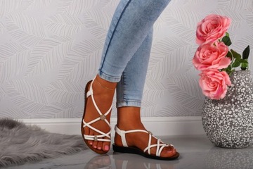 ЭЛЕГАНТНЫЕ ЖЕНСКИЕ САНДАЛИИ НА ЛЕТО, С ПЛОСКИМ ДНОМ