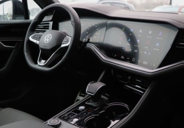 Volkswagen Touareg III SUV Facelifting 3.0 V6 TDI 286KM 2026 Volkswagen Touareg LED Matrix, Climatronic, pakiet zimowy, dostepny od reki, zdjęcie 16