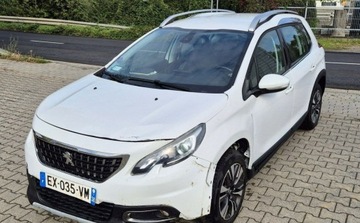 Peugeot 2008 I SUV Facelifting 1.2 PureTech 110KM 2018 Peugeot 2008 1.2 110KM Lifting Klimatronic Tempomat Nawigacja 1.2 Benzyna
