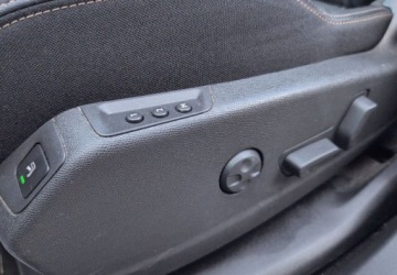 Peugeot 5008 II Crossover Facelifting 1.5 BlueHDi 130KM 2024 Peugeot 5008 1.5 BlueHDi GT SS EAT8 SalonPL FVat Od Reki Bogata Wersja, zdjęcie 14