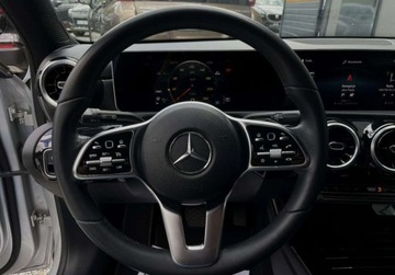 Mercedes Klasa A W177/V177 Hatchback 1.5 180d 116KM 2018 Mercedes-Benz Klasa A kamera 1.5D NAVI gwarancja LED 1.5 Diesel, zdjęcie 24