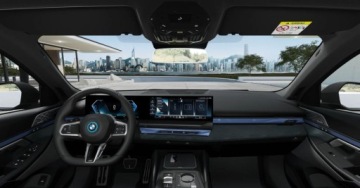 BMW Seria 5 G90-91 2024 BMW Seria 5 BMW 550e xDrive 3.0 Hybryda Plug-in 489KM, zdjęcie 8