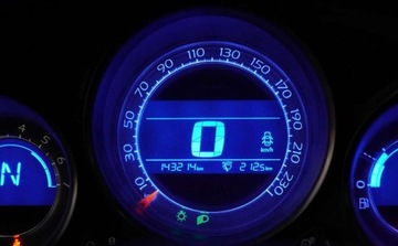 Citroen C4 II Hatchback 5d 1.6 e-HDi 114KM 2015 Citroen C4 Bezwypadkowy Serwisowany 1-Wlasciciel Navi Panel Pdc Automat Pi, zdjęcie 31