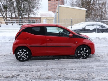 Toyota Aygo II Hatchback 3d Facelifting 1.0 VVT-i 72KM 2018 Toyota Aygo 1.0 VVT-i, Salon Polska, Automat, zdjęcie 5