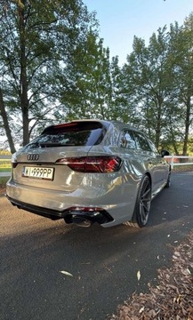 Audi A4 B9 RS4 Avant Facelifting 2.9 TFSI 450KM 2023 Audi RS4 Avant Audi RS4 Avant Avant quattro tiptronic 2.9 Benzyna 450KM, zdjęcie 32