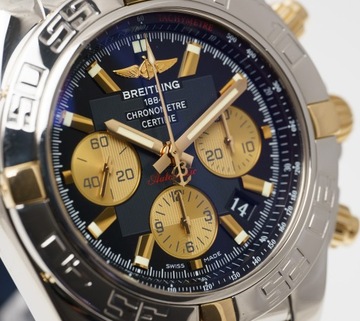 BREITLING Chronomat B01 44 mm Gold Steel IB0110