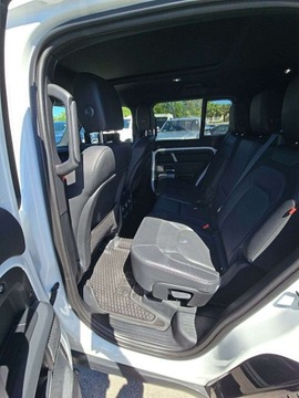 Land Rover Defender IV (L663) 2024 Land Rover Defender 130 X-Dynamic SE 2024 3.0 Benzyna 395KM, zdjęcie 12