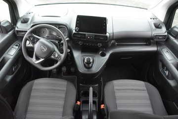 Opel Combo E Kombivan 1.2 Turbo 110KM 2019 Opel Combo 1.2 Turbo 7 osobowy nawi led kamera gwa, zdjęcie 11