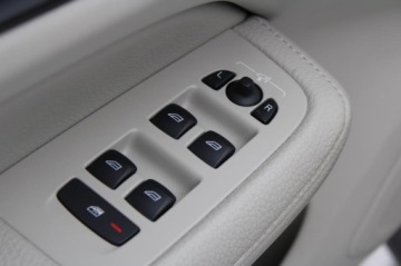 Volvo V60 II  2021 Volvo V60 Cross Country Momentum Pro, zdjęcie 9