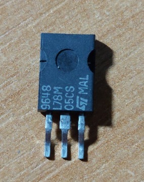 Stabilizator STM LM7805CS 10szt