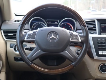 Mercedes Klasa GL X166 Off-roader GL 350 BlueTEC 258KM 2015 Mercedes GL 350 CDI, Salon Polska, Serwis ASO, zdjęcie 14