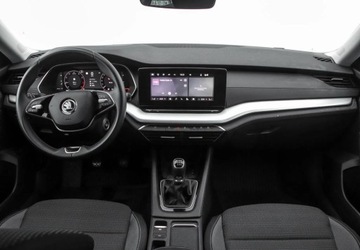 Skoda Octavia IV Scout 1.5 TSI ACT 150KM 2024 Skoda Octavia 1.5 TSI 150KM Selection Reflektory LED Tempomat Podgrzewane, zdjęcie 13