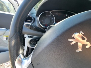 Peugeot 3008 I Crossover 1.6 THP 156KM 2013 Peugeot 3008 Tylko 119tys kmBiala PerlaPanoramabardzo ladny, GWARANCJA, zdjęcie 28