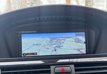 BMW Seria 3 E90-91-92-93 Limuzyna E90 325i (3.0) 218KM 2009 BMW Seria 3 325I 3.0, bezwypadkowy, panorama, xenon 3.0 Benzyna 218KM, zdjęcie 14