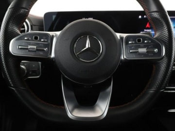 Mercedes CLA C118/X118 Shooting Brake Plug-In 1.3 250e 218KM 2020 Mercedes CLA 250 FV23% PHEV full LED, zdjęcie 20