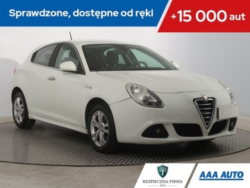 Alfa Romeo Giulietta Nuova II Hatchback 5d 1.4 TB 16v 120KM 2012 Alfa Romeo Giulietta 1.4 T, Salon Polska