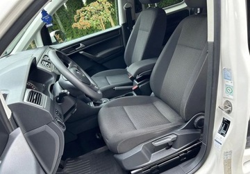 Volkswagen Caddy IV Kombi Maxi 1.4 TSI BlueMotion Technology 125KM 2018 Volkswagen Caddy Benzyna automat DSG serwisowany oplacony. 1.4 Benzyna, zdjęcie 5