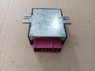BMW F10 F11 - MODUL RELÉ PUMPY PALIVA 7276073