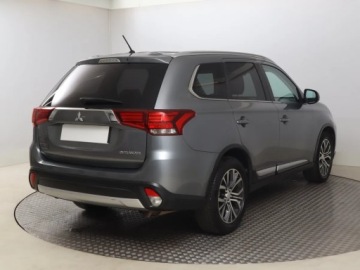 Mitsubishi Outlander III 2016 Mitsubishi Outlander 2.0, Serwis ASO, Automat, zdjęcie 4