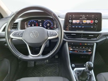 Volkswagen T-Roc I SUV Facelifting 1.0 TSI 110KM 2022 Volkswagen T-Roc 1.0TSI 110KM Manual OCAC GRATIS AppConnect FV23, zdjęcie 14