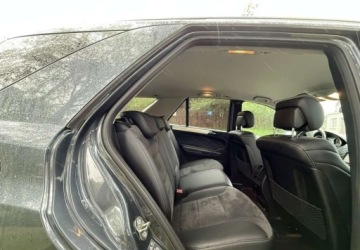 Mercedes Klasa M W164 Off-roader Facelifting 3.0 V6 (300 CDI BlueEFFICIENCY) 190KM 2010 Mercedes-Benz ML Mercedes-Benz ML 300 CDI 4-Matic 3.0 Diesel 190KM, zdjęcie 29