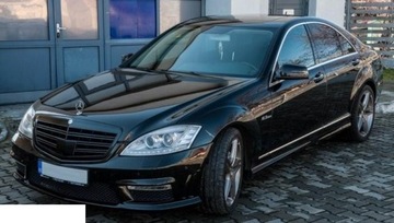 MASKA MERCEDES W221 06-11 LOOK AMG BLACK PĚNA