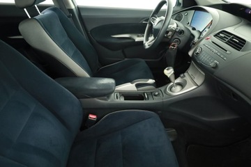 Honda Civic VIII Hatchback 5d 1.4 i 83KM 2006 Honda Civic 1.4 i-DSI, Salon Polska, GAZ, Klima, zdjęcie 6