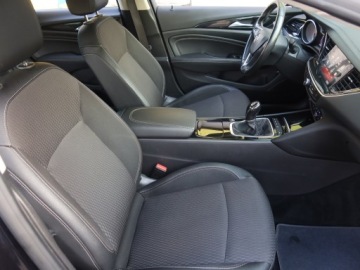 Opel Insignia I Sports Tourer Facelifting 2.0 CDTI Ecotec 170KM 2017 Opel Insignia 2.0 CDTI, Salon Polska, Serwis ASO, zdjęcie 8