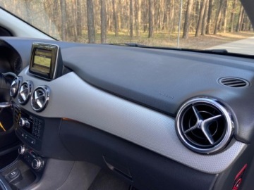 Mercedes Klasa B W246 Sports Tourer 180 BlueEFFICIENCY 122KM 2012 Mercedes-Benz Klasa B B180 Benzyna Super Kondycja Grzane Fotele Tempomat P, zdjęcie 30