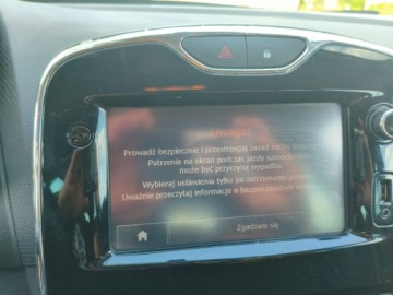 Renault Clio IV Hatchback 5d ENERGY TCe 99g 90KM 2015 Renault Clio RENAULT CLIO 900 TCE benzyna zarejestrowane w kraju Benzyna, zdjęcie 20