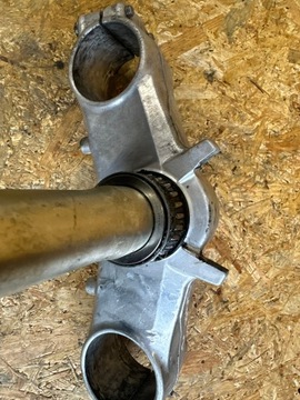 Полка нижняя, нижняя полка подвески Kawasaki Ninja ZX10R, 06-07, 2006-2007 гг.