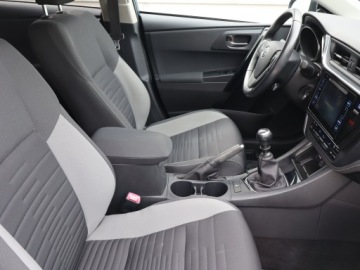 Toyota Auris II Hatchback 5d Facelifting 1.6 Valvematic 132KM 2015 Toyota Auris 1.6 Valvematic, Salon Polska, zdjęcie 8