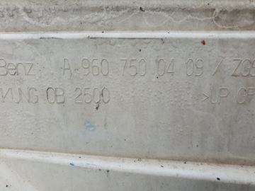 МОШЕННИЧЕСКАЯ МАСКА РЕШЕТКА MERCEDES ACTROS MP4 9607500409