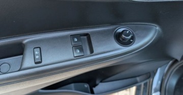 Opel Karl 1.0 Ecotec 75KM 2017 Opel Karl ROCKSSerwis 85tys kmBezwypadkowyGwarancja techniczna Benzyna, zdjęcie 13