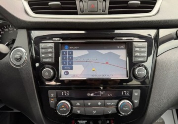 Nissan Qashqai II Crossover 1.2 DIG-T 115KM 2016 Nissan Qashqai Automat Kamery 360 OPLACONY Panorama LED 101 tys. km, zdjęcie 7