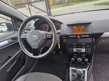 Opel Astra J Hatchback 5d 1.6 Twinport ECOTEC 115KM 2009 Opel Astra GTC 1.6B 220tys z Niemiec bezwypadkowa gwarancja zarejestrowana, zdjęcie 20