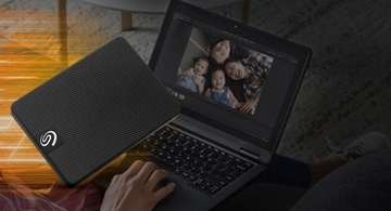 Портативный жесткий диск SEAGATE Expansion емкостью 2 ТБ