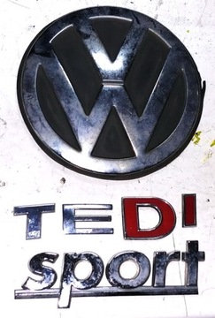 Emblemat VW klapy bagażnika Vw Polo 9N
