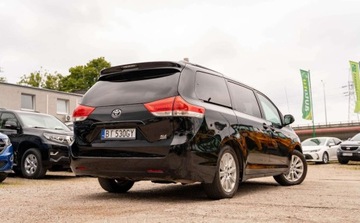 Toyota Sienna III 3.5 V6 266KM 2014 Toyota Sienna Toyota Sienna III 3.5 XLE AWD 266KM 3.5 BenzynaLPG 266KM, zdjęcie 4